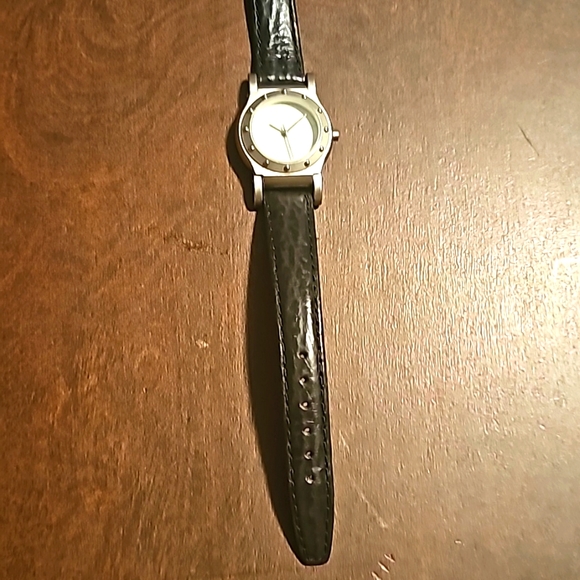 Authentic Cuir Veritable Watch w/Black Cuir Veritable Band, Quartz, Japan Moveme - Picture 6 of 9